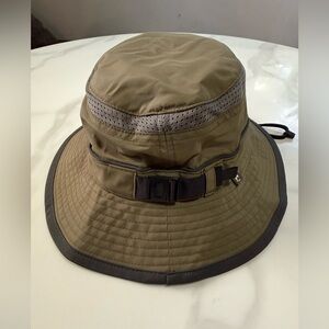 Sunday Olive Green Bucket Hat with Dark Trim